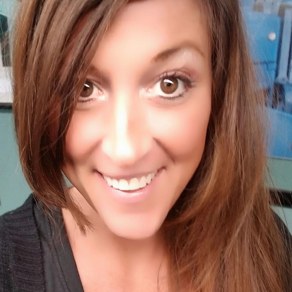 Meet your Posher, Angela